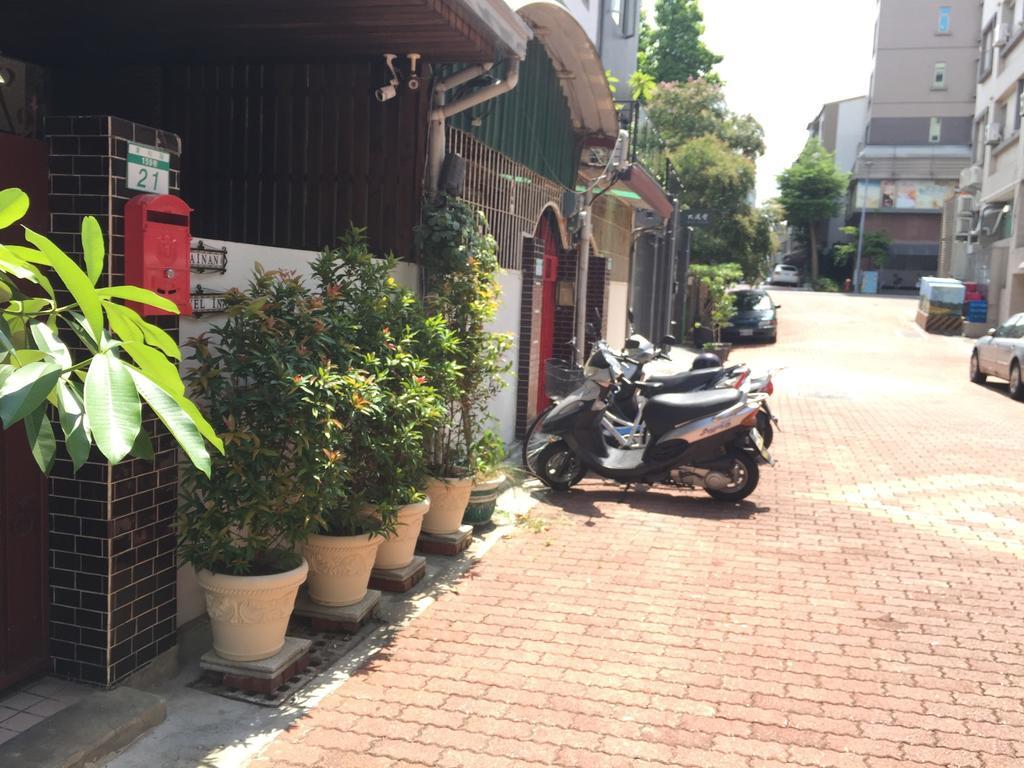 Tainan Travel Inn - Chenggong Univ. Екстер'єр фото